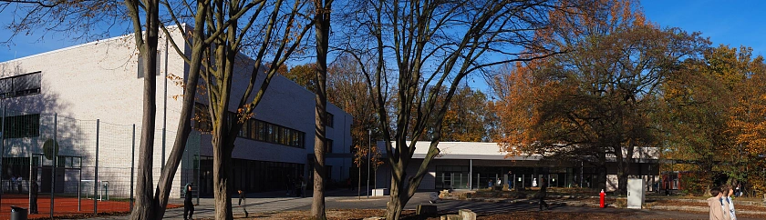 Panorama Schulhof